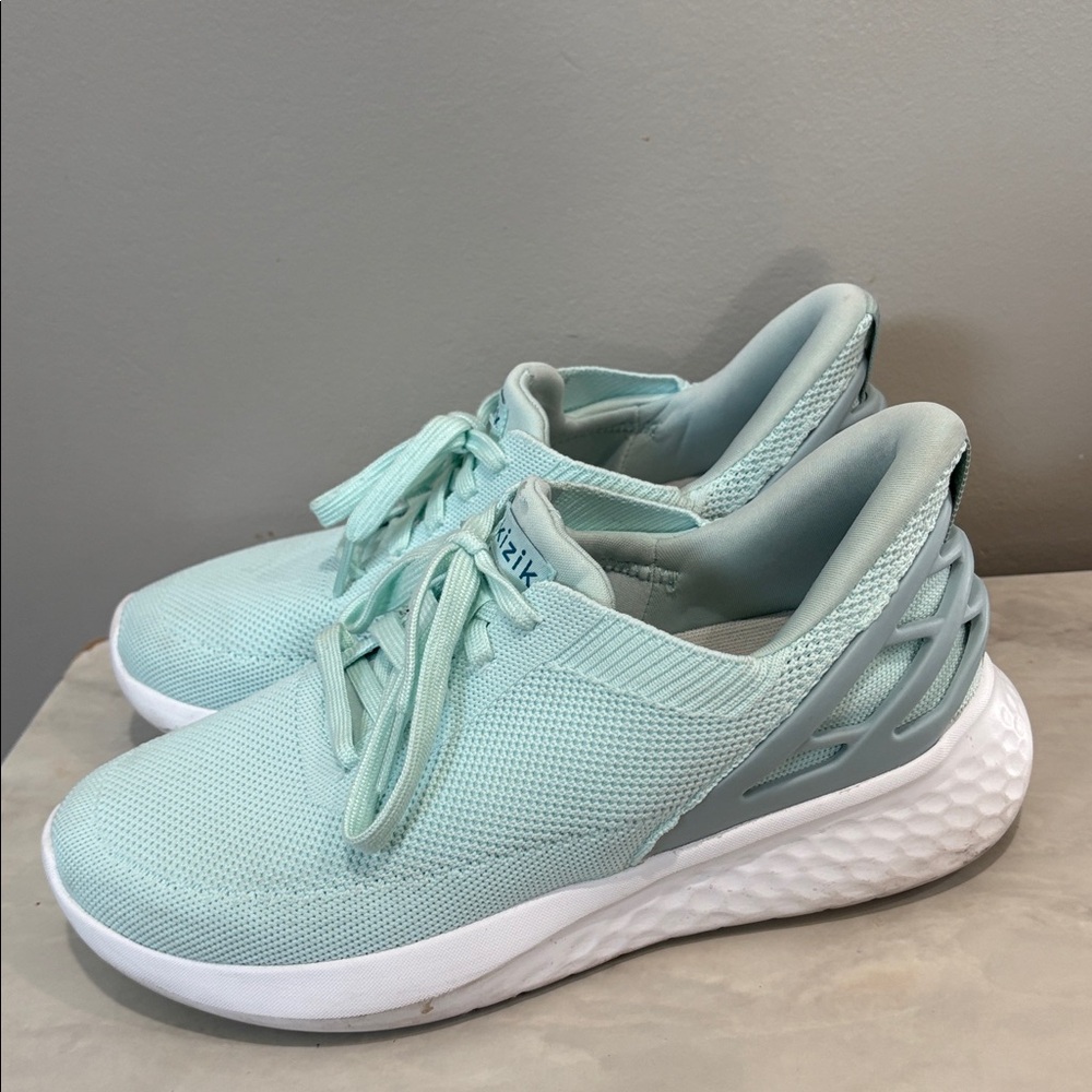 Kizik Athens Handsfree Slip On Women's Athletic  Mint Sneakers Size 8 Wide - Picture 4 of 12